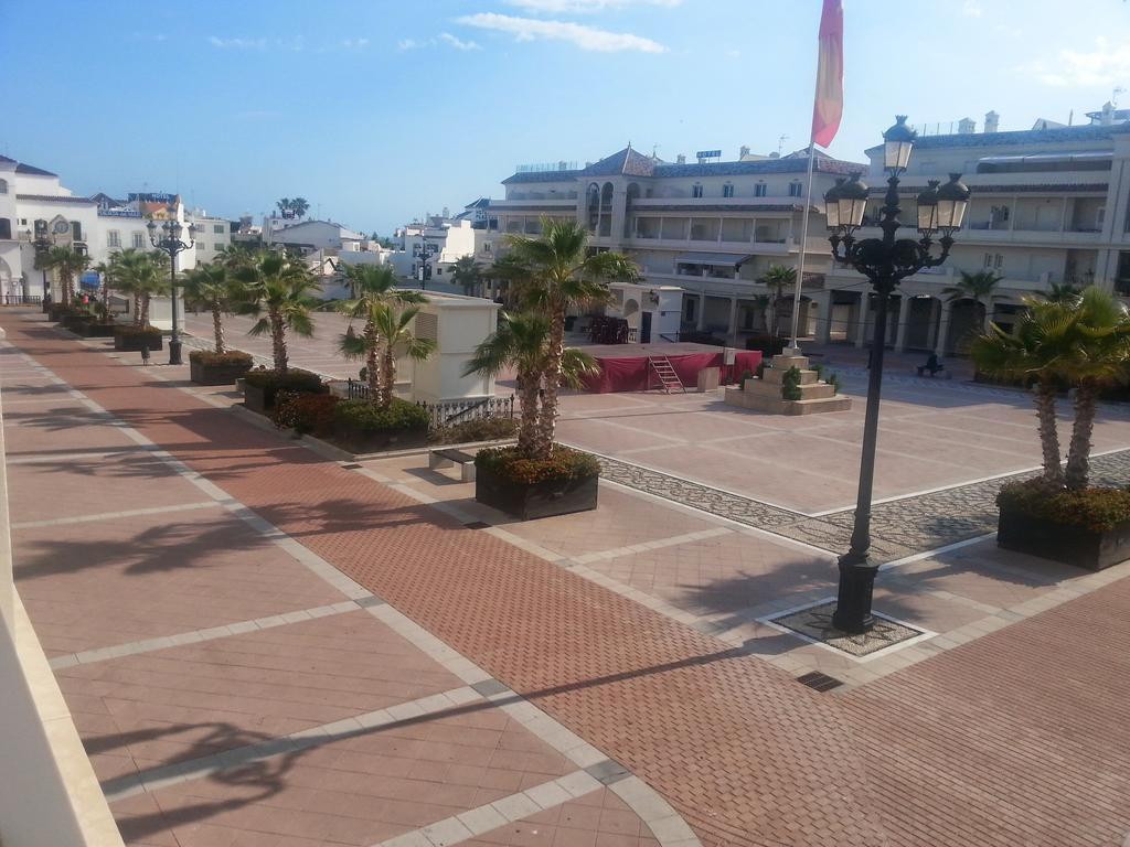 Apartamento Plaza Espana Nerja Ngoại thất bức ảnh
